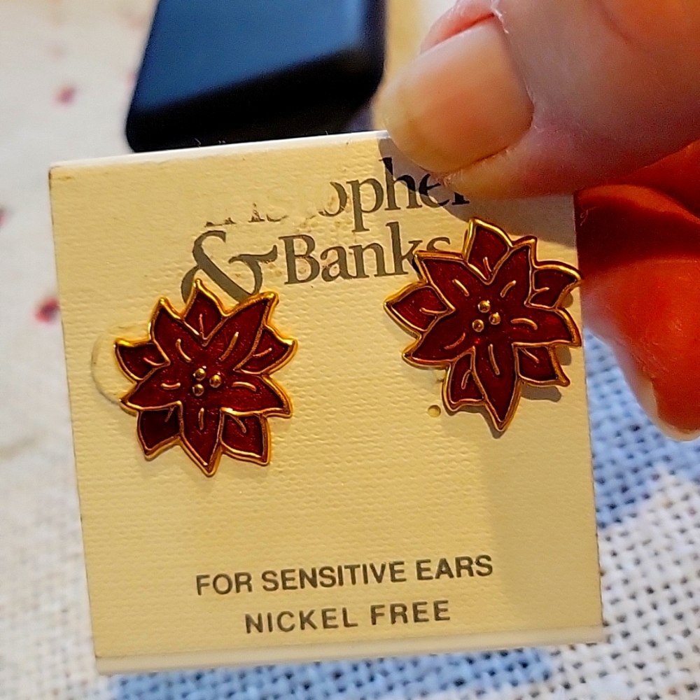 5 For 25.00/X-mas Simply Whispers Enamel post pierced Earrings, New